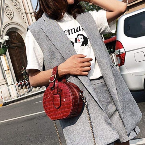 Canteen Purse Round Crossbody Bag blogger - Picture 6 of 6